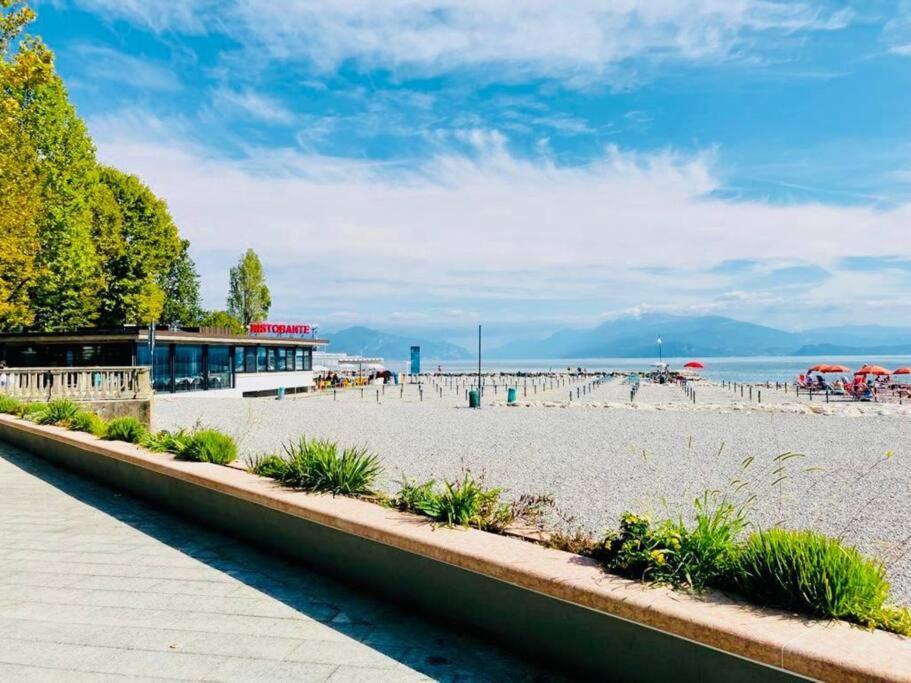 Sunshine On Garda Lake Desenzano del Garda Extérieur photo